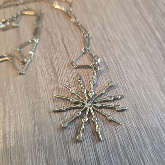 Waxing Poetic Goldtone 30 Inch Crystal Snowflake And Earring Set-GORGEOUS!!! - Picture 10 of 16